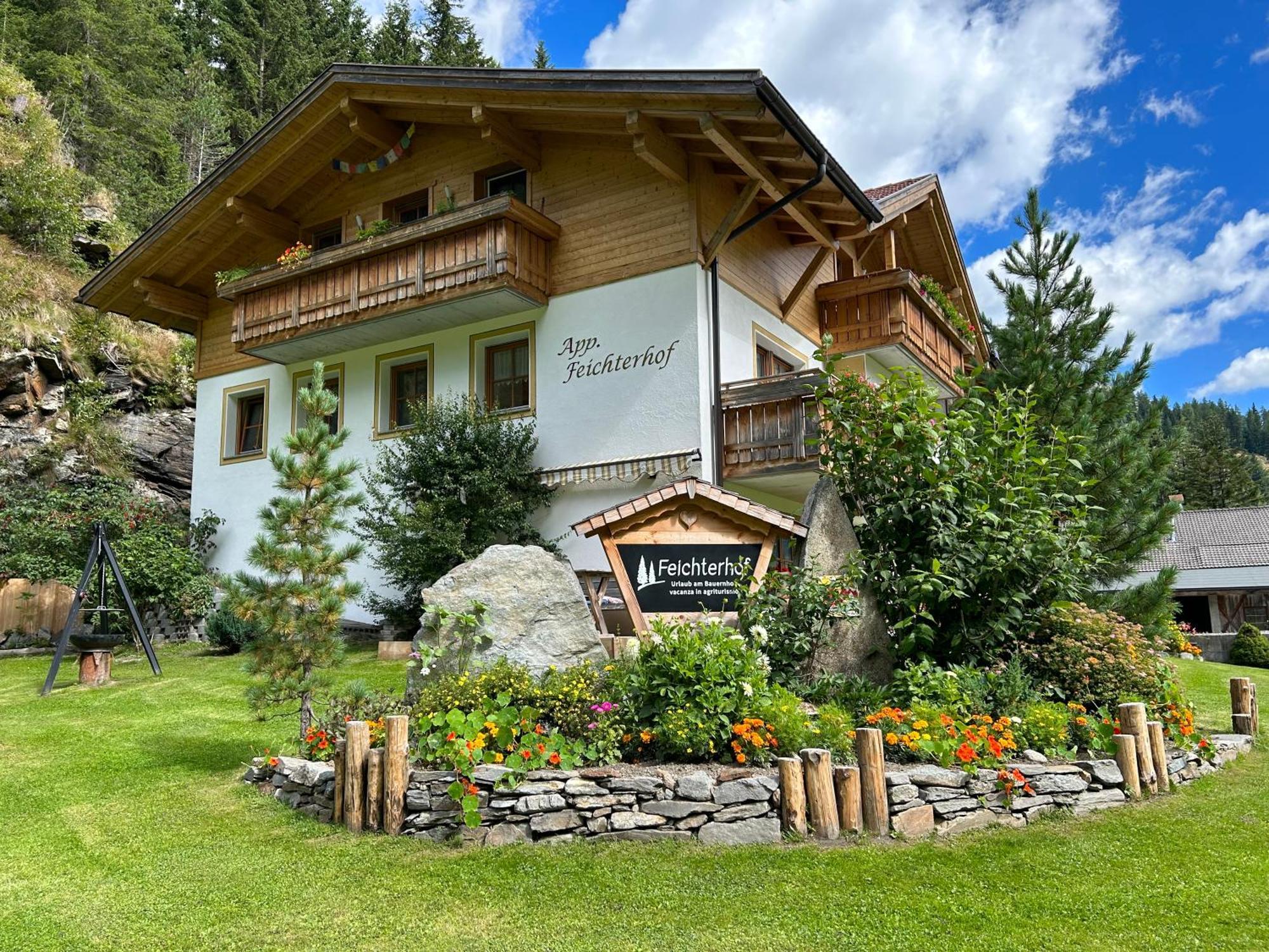 Feichterhof Apartment Riva di Tures Bagian luar foto