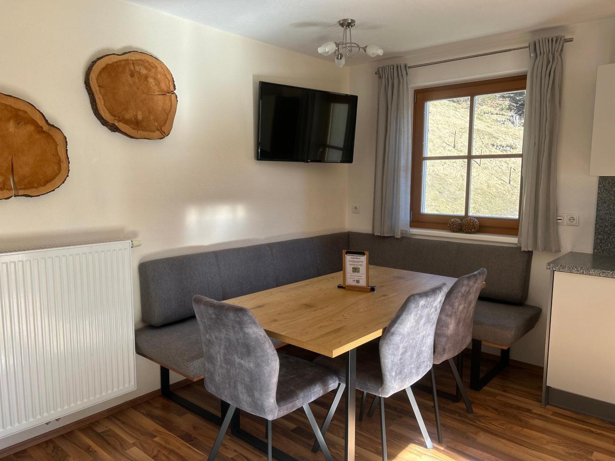 Feichterhof Apartment Riva di Tures Bagian luar foto